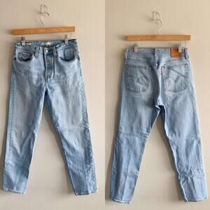 Levi's Wedgie Straight Fit Medium Wash High Rise Jeans $98 Size 27